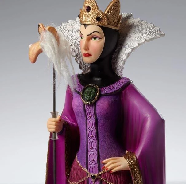 Disney Snow White Evil Queen Masquerade Figurine Mascarade